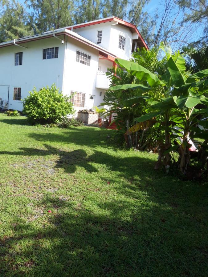 Tranquil Guest House Buccoo Buitenkant foto