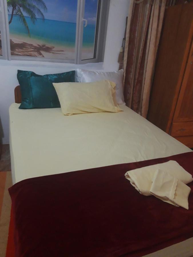 Tranquil Guest House Buccoo Kamer foto